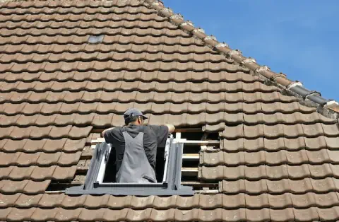 Pose de velux - Fontenoy-le-Château
